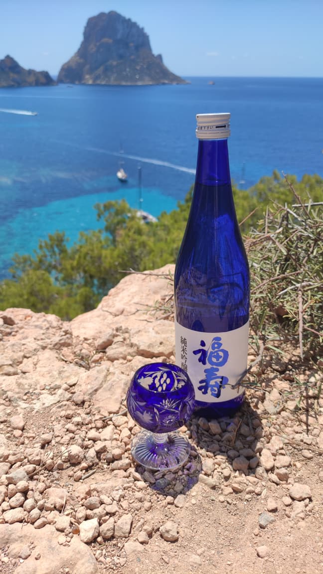 bottle of sake fukuju